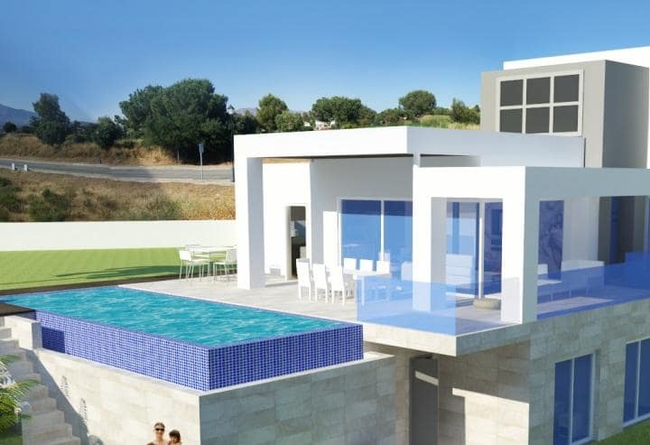 Chalet de 4 habitaciones en Mijas Costa en venta con piscina garaje - 695.000 € (Ref: 9725416)