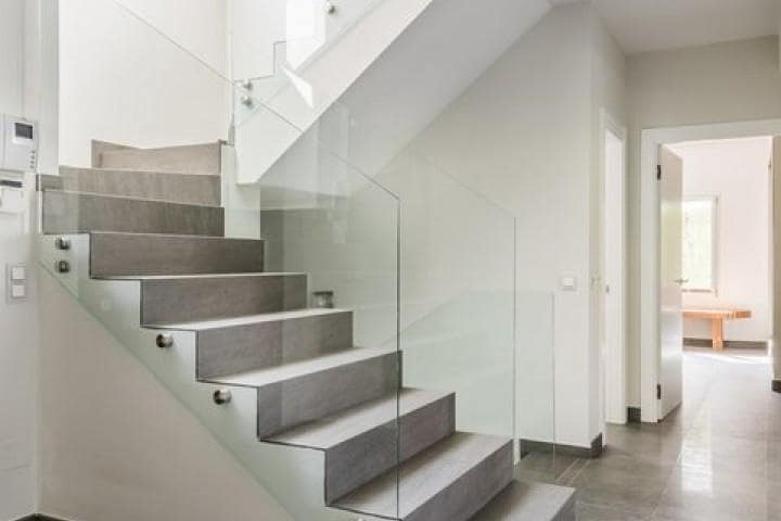 4 Zimmer Villa zu verkaufen in Puerto Banus mit Pool Garage - 1.995.000 € (Ref: 9725434)