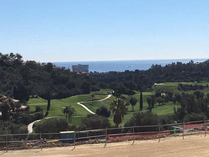 4 sovrum Villa till salu i Marbella med pool - 1 320 000 € (Ref: 9725451)