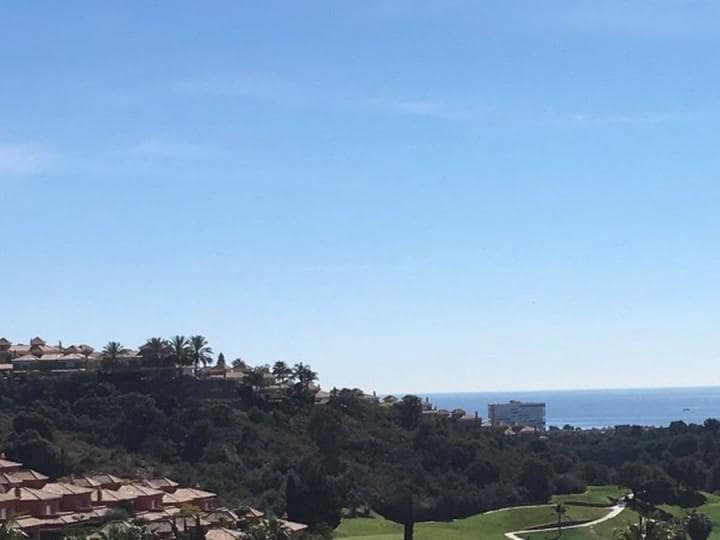 4 sovrum Villa till salu i Marbella med pool - 1 485 000 € (Ref: 9725452)