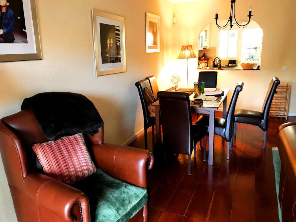 4 quarto Casa em Banda para venda em Marbella com piscina garagem - 329 500 € (Ref: 9725468)