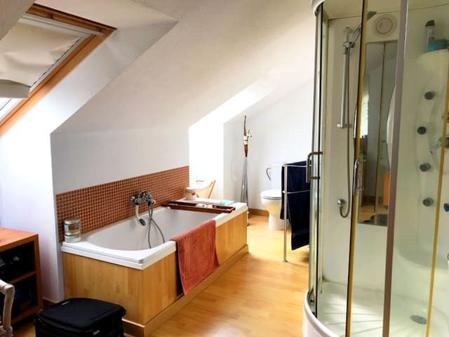 4 soveværelse Byhus til salg i Marbella med swimmingpool garage - € 329.500 (Ref: 9725468)