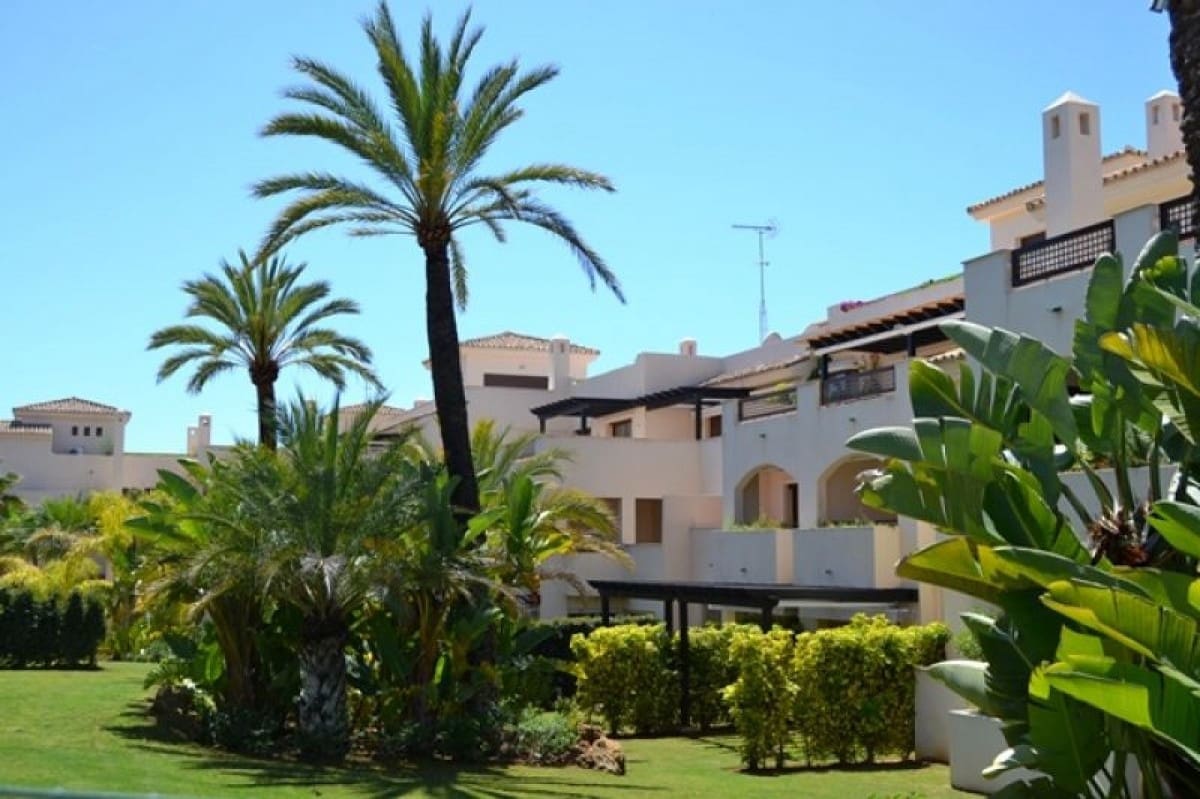 3 quarto Apartamento para venda em Puerto Banus com piscina garagem - 525 000 € (Ref: 9725470)