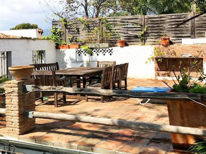 4 soverom Villa til salgs i Marbella med svømmebasseng garasje - € 998 000 (Ref: 9725475)