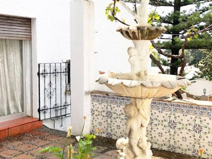 4 soverom Villa til salgs i Marbella med svømmebasseng garasje - € 998 000 (Ref: 9725475)