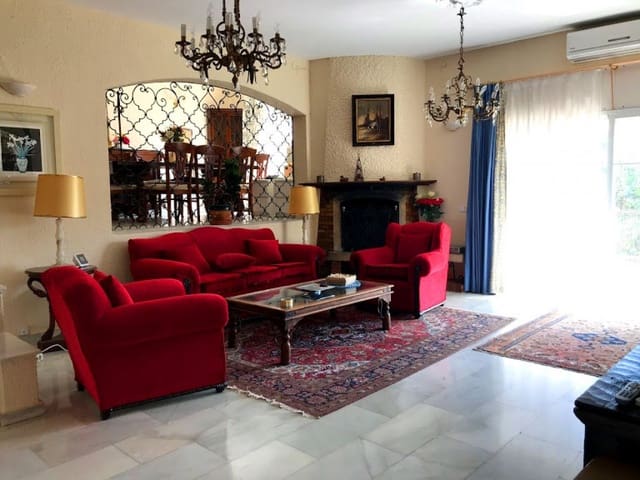 4 soverom Villa til salgs i Marbella med svømmebasseng garasje - € 998 000 (Ref: 9725475)