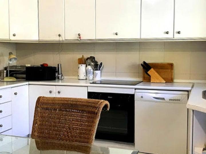 4 slaapkamer Huis te koop in Nueva Andalucia met zwembad garage - € 339.000 (Ref: 9725485)