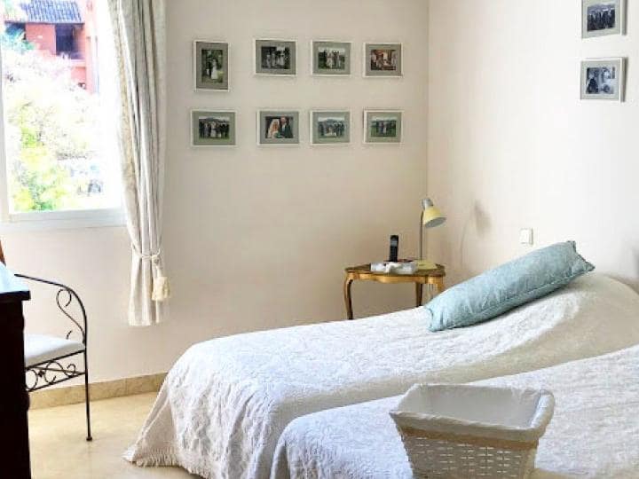 4 slaapkamer Huis te koop in Nueva Andalucia met zwembad garage - € 339.000 (Ref: 9725485)