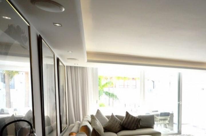 Apartamento de 2 habitaciones en Golden Mile en venta con piscina garaje - 2.500.000 € (Ref: 9725503)