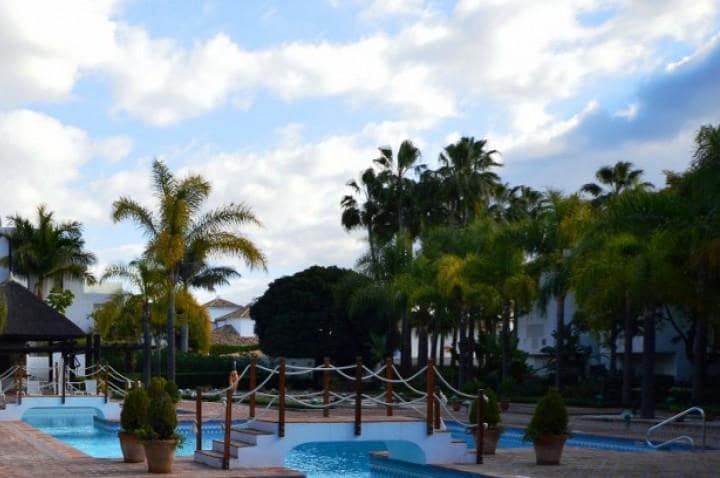 Apartamento de 2 habitaciones en Golden Mile en venta con piscina garaje - 2.500.000 € (Ref: 9725503)