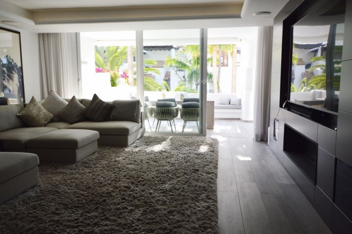 Apartamento de 2 habitaciones en Golden Mile en venta con piscina garaje - 2.500.000 € (Ref: 9725503)