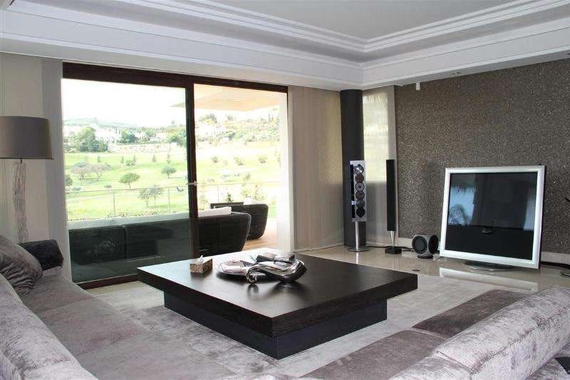 5 soveværelse Villa til salg i Benahavis med swimmingpool garage - € 3.995.000 (Ref: 9725504)