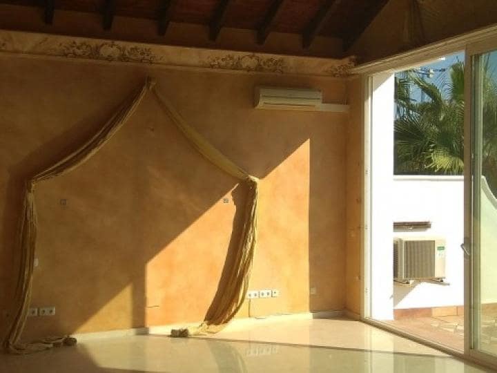 6 soveværelse Villa til salg i Marbella med swimmingpool - € 1.950.000 (Ref: 9725508)