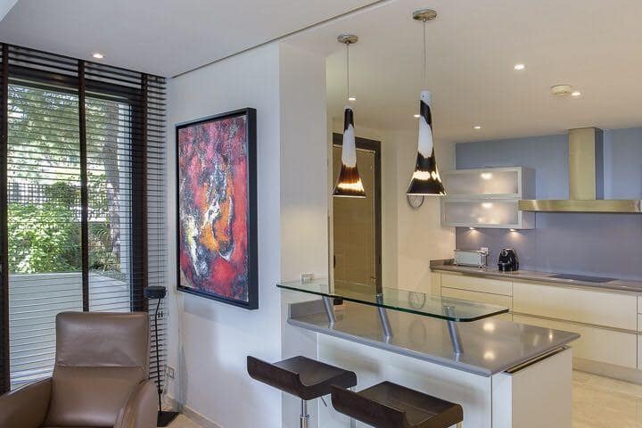 3 sypialnia Apartament na sprzedaż w Marbella z basenem - 1 200 000 € (Ref: 9725517)