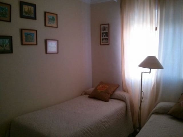 4 quarto Penthouse para venda em Golden Mile, Marbella com piscina - 473 000 € (Ref: 9725520)