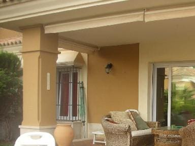 3 makuuhuone Huvila myytävänä paikassa Marbella mukana uima-altaan - 479 500 € (Ref: 9725525)