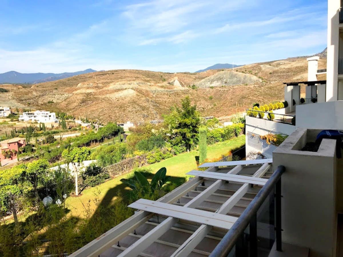 2 soverom Leilighet til salgs i Benahavis med svømmebasseng garasje - € 340 000 (Ref: 9725527)