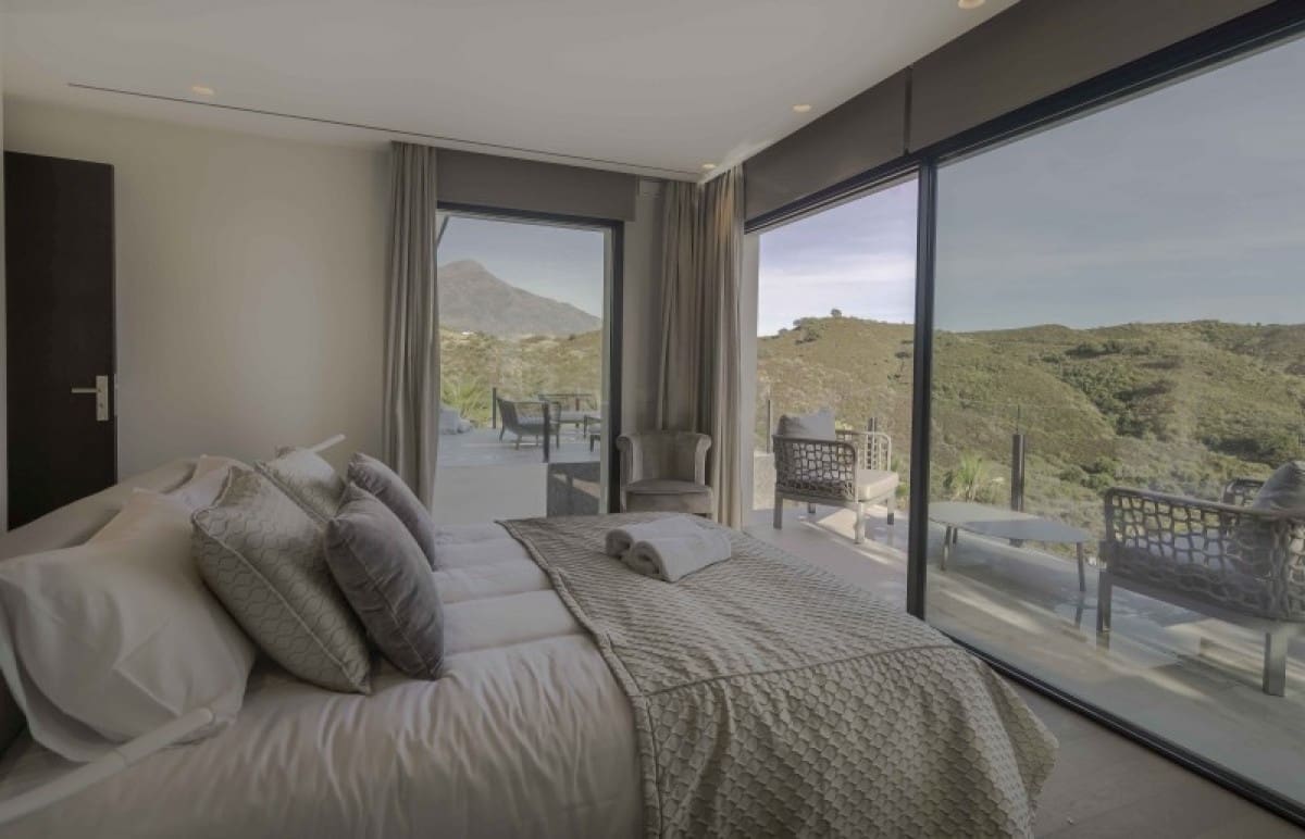 6 slaapkamer Villa te koop in Benahavis met zwembad garage - € 2.995.000 (Ref: 9725529)