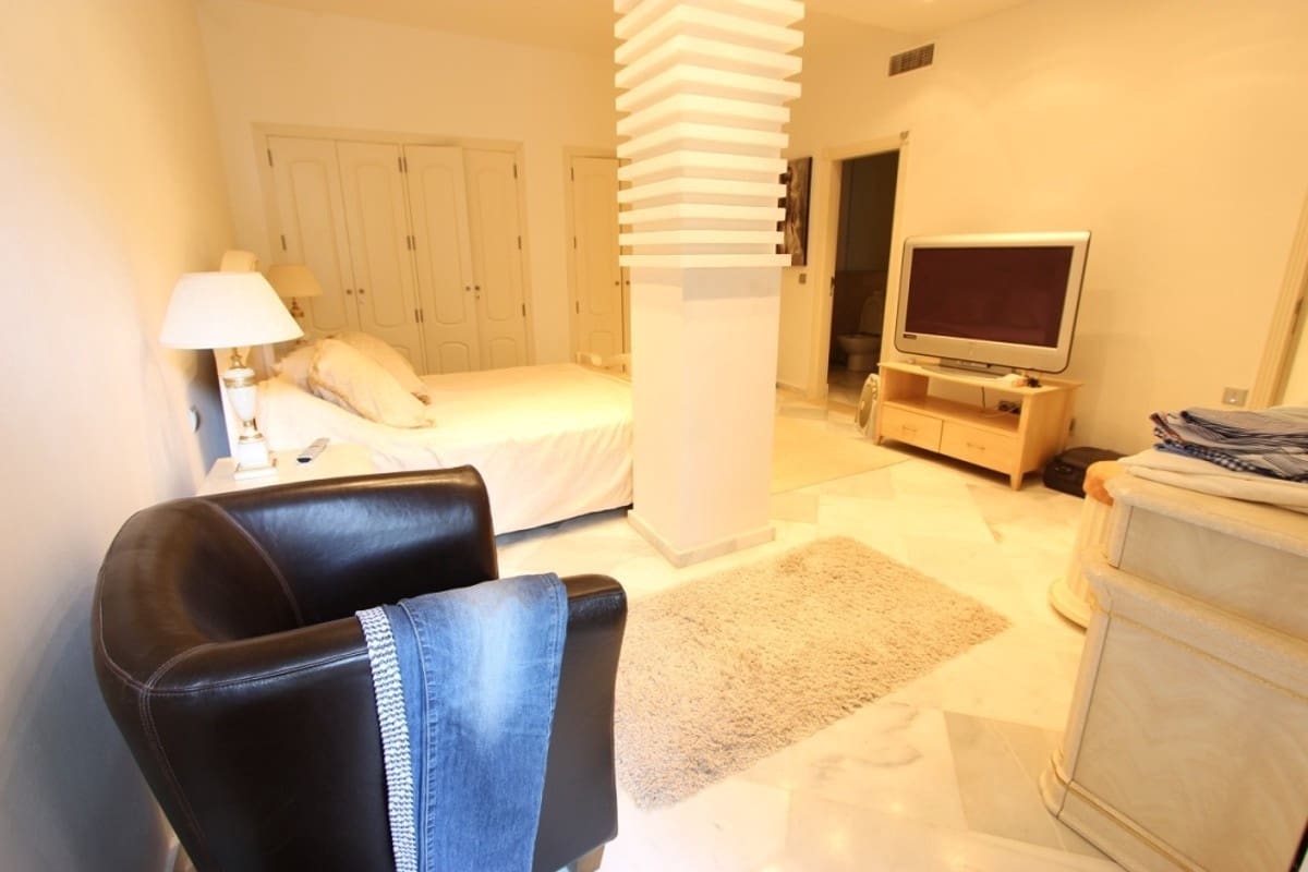 3 soverom Leilighet til salgs i Marbella med svømmebasseng - € 450 000 (Ref: 9725535)