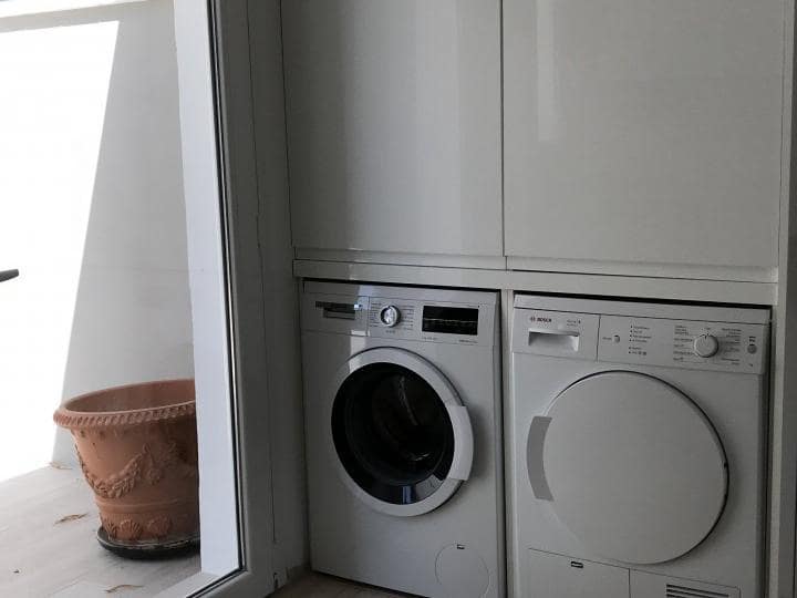 2 Zimmer Apartment zu verkaufen in Marbella mit Pool - 369.000 € (Ref: 9725541)