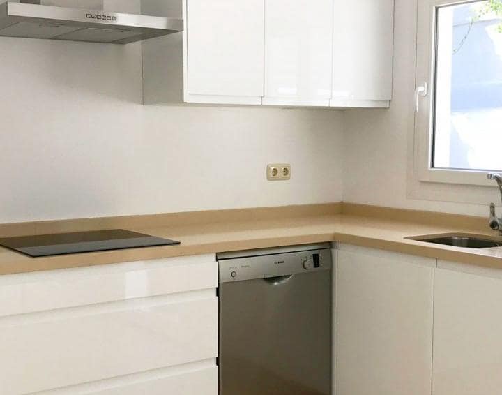 2 Zimmer Apartment zu verkaufen in Marbella mit Pool - 369.000 € (Ref: 9725541)