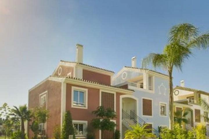 2 slaapkamer Appartement te koop in Estepona met zwembad - € 325.000 (Ref: 9725547)