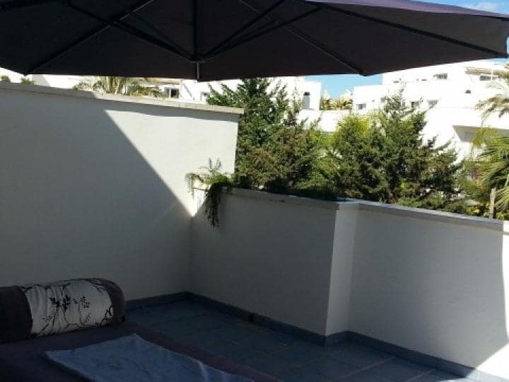 3 chambre Penthouse à vendre à Marbella avec piscine garage - 599 000 € (Ref: 9725549)
