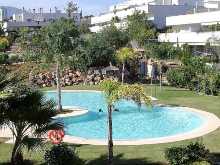 3 chambre Penthouse à vendre à Marbella avec piscine garage - 599 000 € (Ref: 9725549)