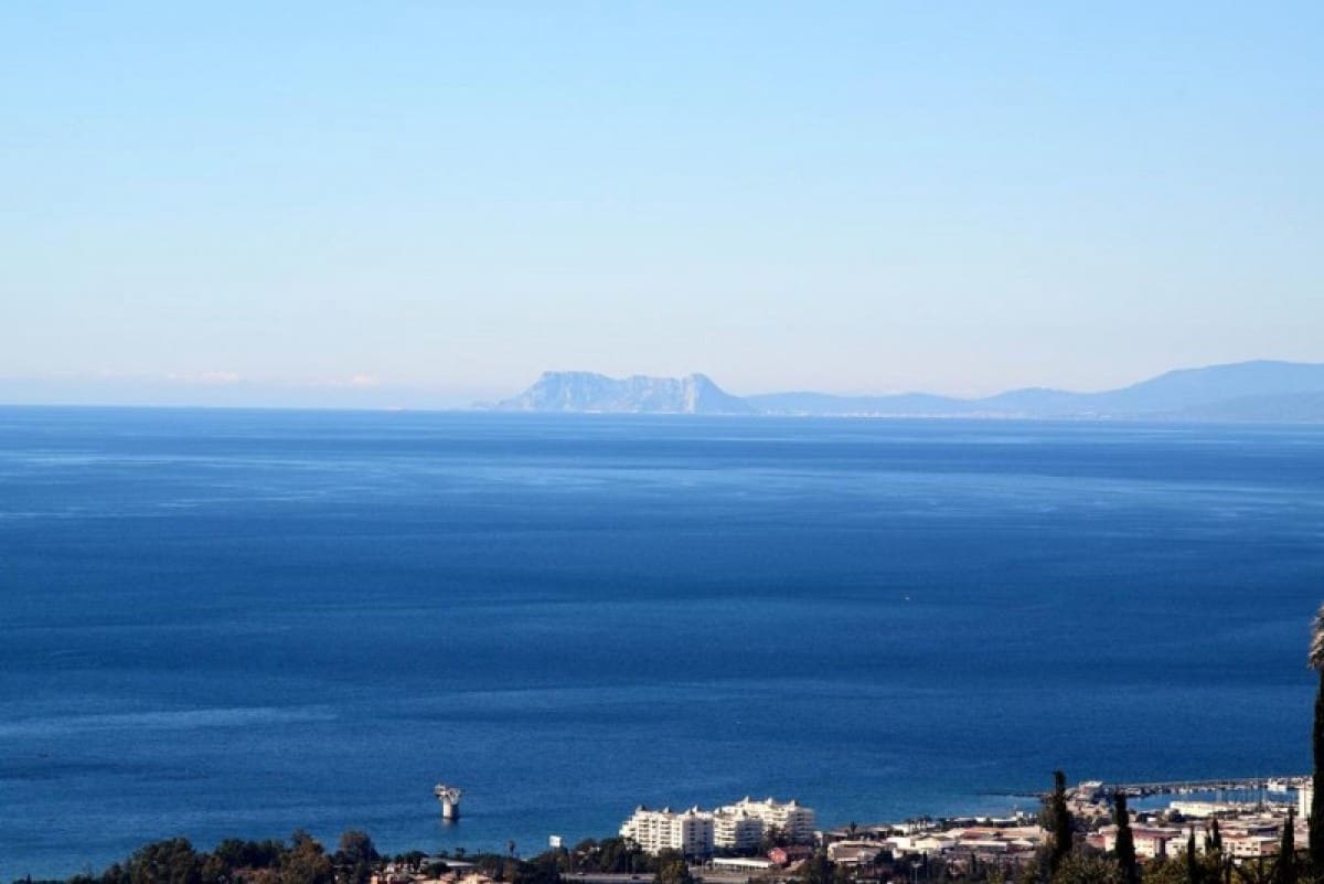 4 soveværelse Villa til salg i Marbella med swimmingpool - € 2.750.000 (Ref: 9725550)