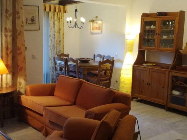 4 bedroom Townhouse for sale in Marbella with pool - € 398,500 (Ref: 9725551)