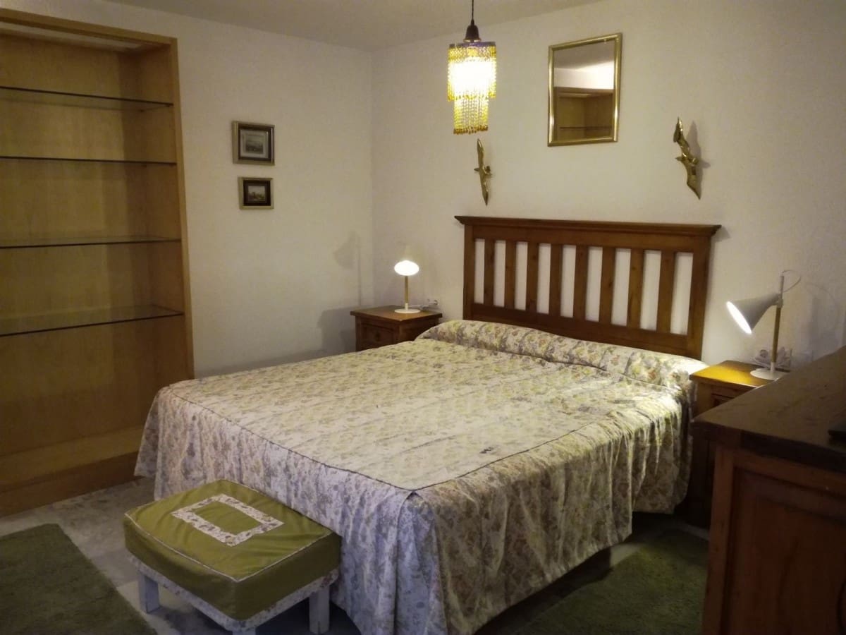 4 bedroom Townhouse for sale in Marbella with pool - € 398,500 (Ref: 9725551)