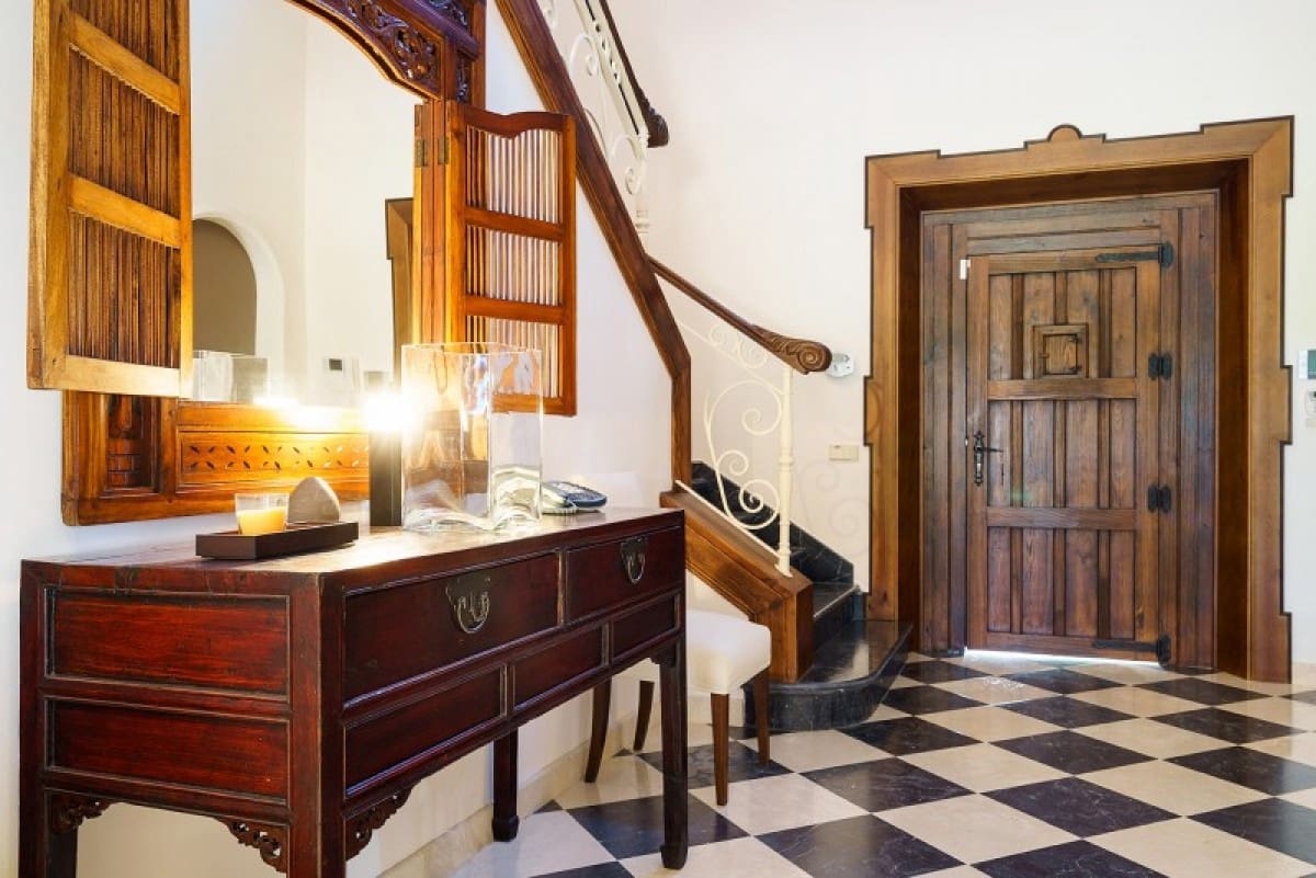 5 soveværelse Villa til salg i Marbella med swimmingpool garage - € 2.995.000 (Ref: 9725556)