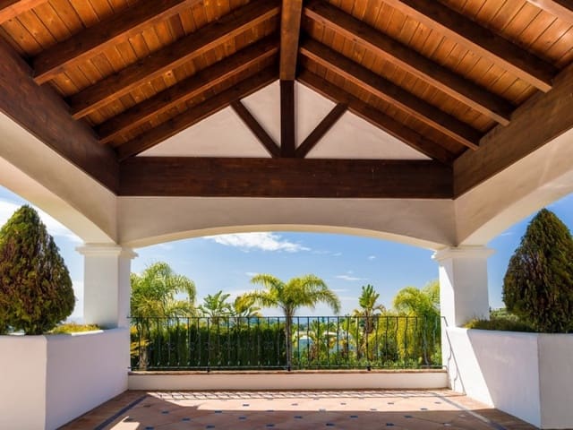 5 soveværelse Villa til salg i Marbella med swimmingpool garage - € 2.995.000 (Ref: 9725556)