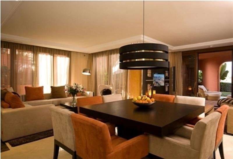 3 quarto Apartamento para venda em Estepona com piscina - 1 095 000 € (Ref: 9725574)