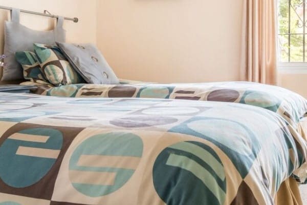 4 chambre Villa/Maison à vendre à Estepona avec piscine - 550 000 € (Ref: 9725581)