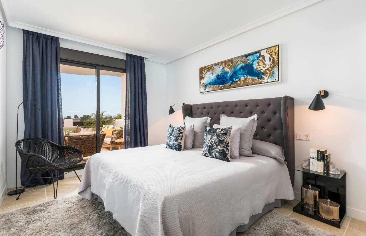 2 quarto Penthouse para venda em Estepona com piscina garagem - 282 000 € (Ref: 9725592)