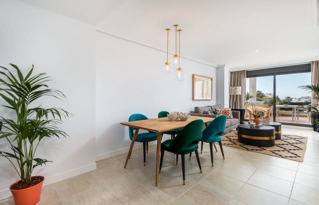 2 quarto Apartamento para venda em Estepona com piscina garagem - 304 000 € (Ref: 9725593)