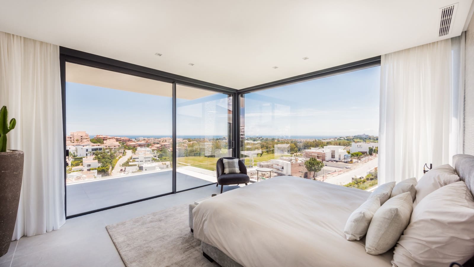 6 soverom Villa til salgs i Benahavis med svømmebasseng garasje - € 3 750 000 (Ref: 9725595)