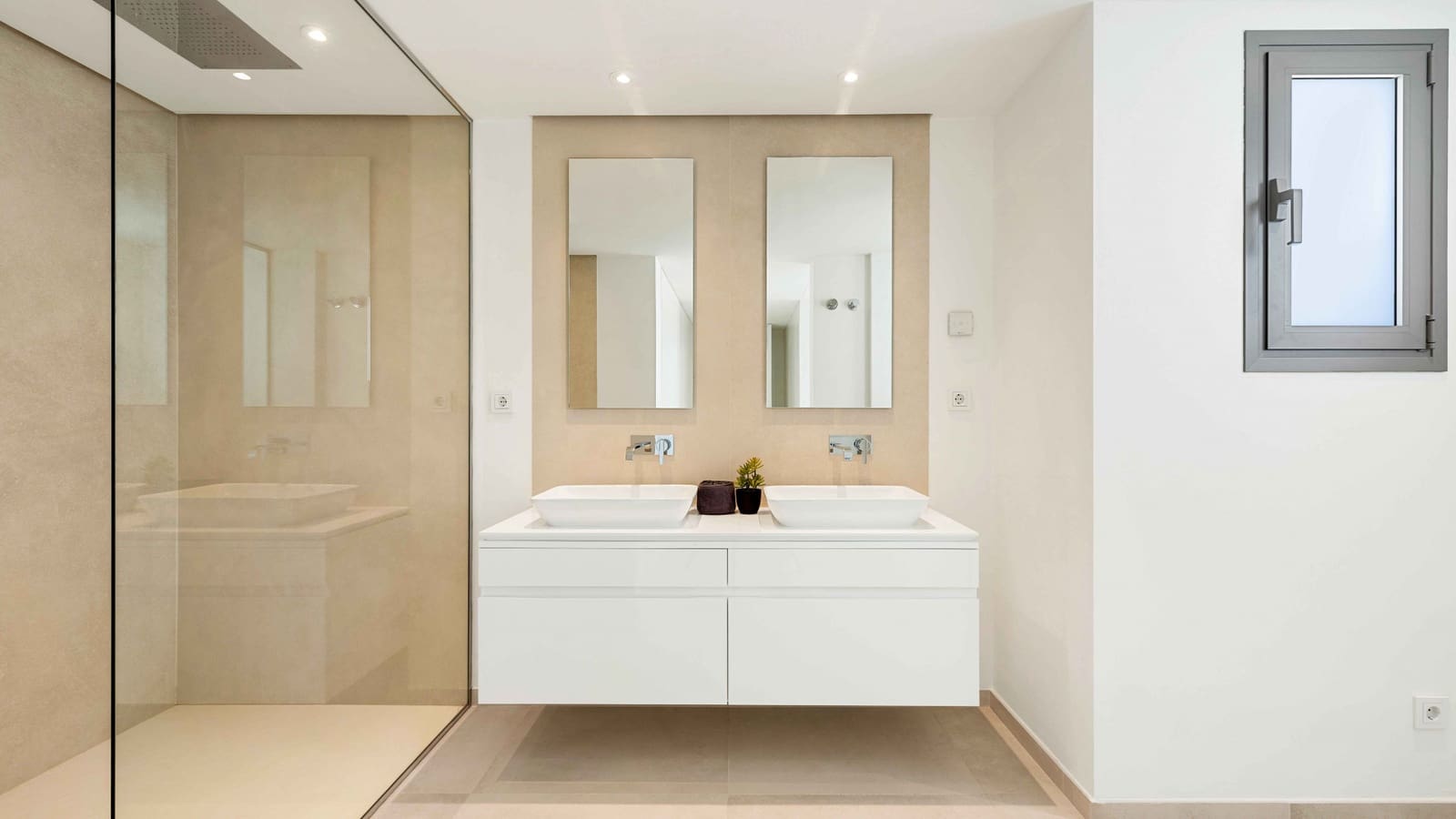 2 slaapkamer Appartement te koop in Marbella met zwembad garage - € 695.000 (Ref: 9725601)