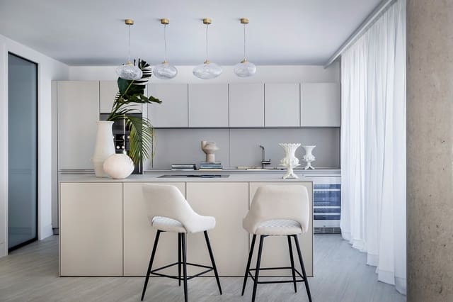 3 chambre Appartement à vendre à Estepona avec piscine garage - 1 280 000 € (Ref: 9725603)