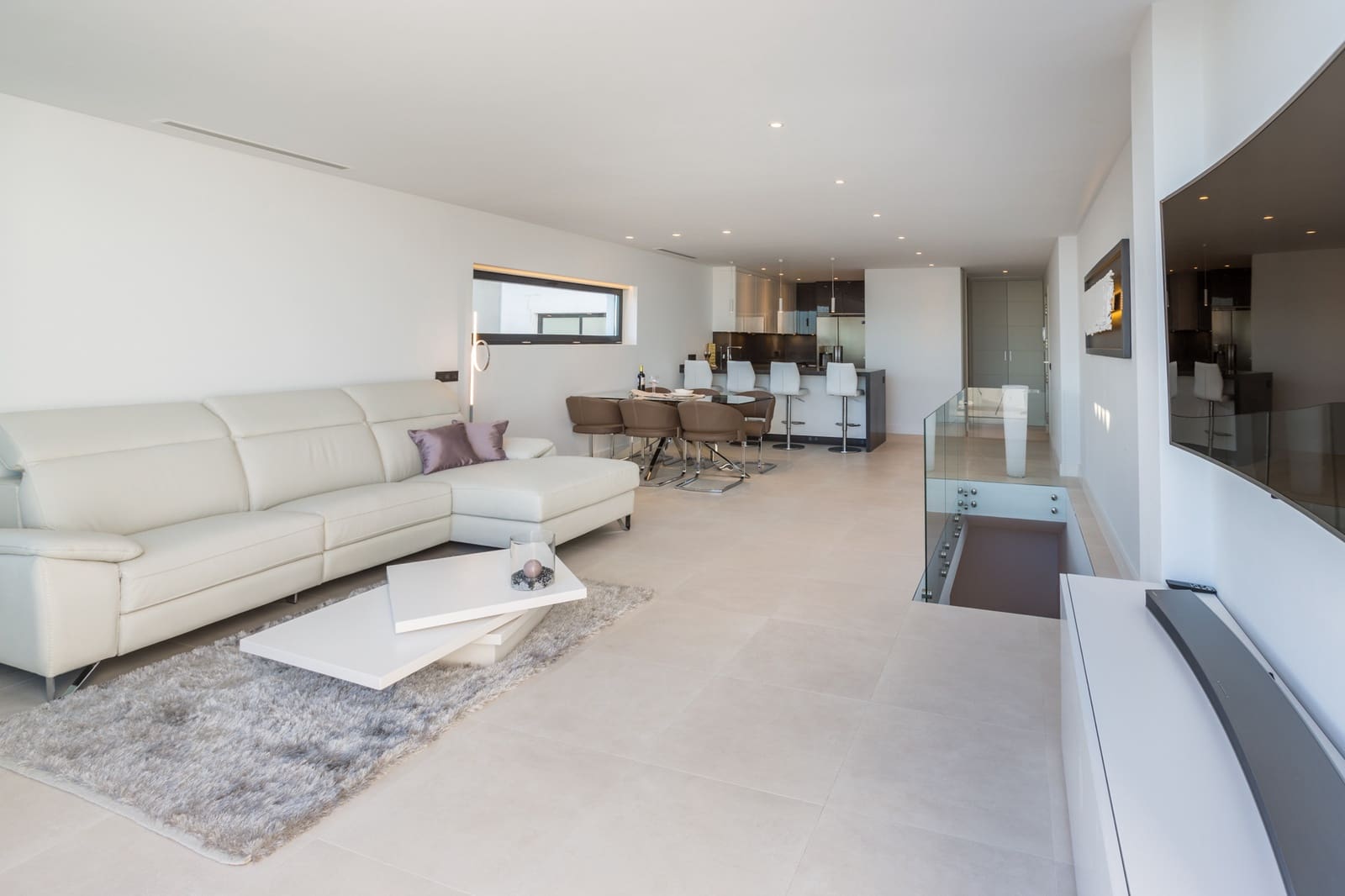 2 chambre Penthouse à vendre à Puerto Banus avec piscine garage - 999 000 € (Ref: 9725607)