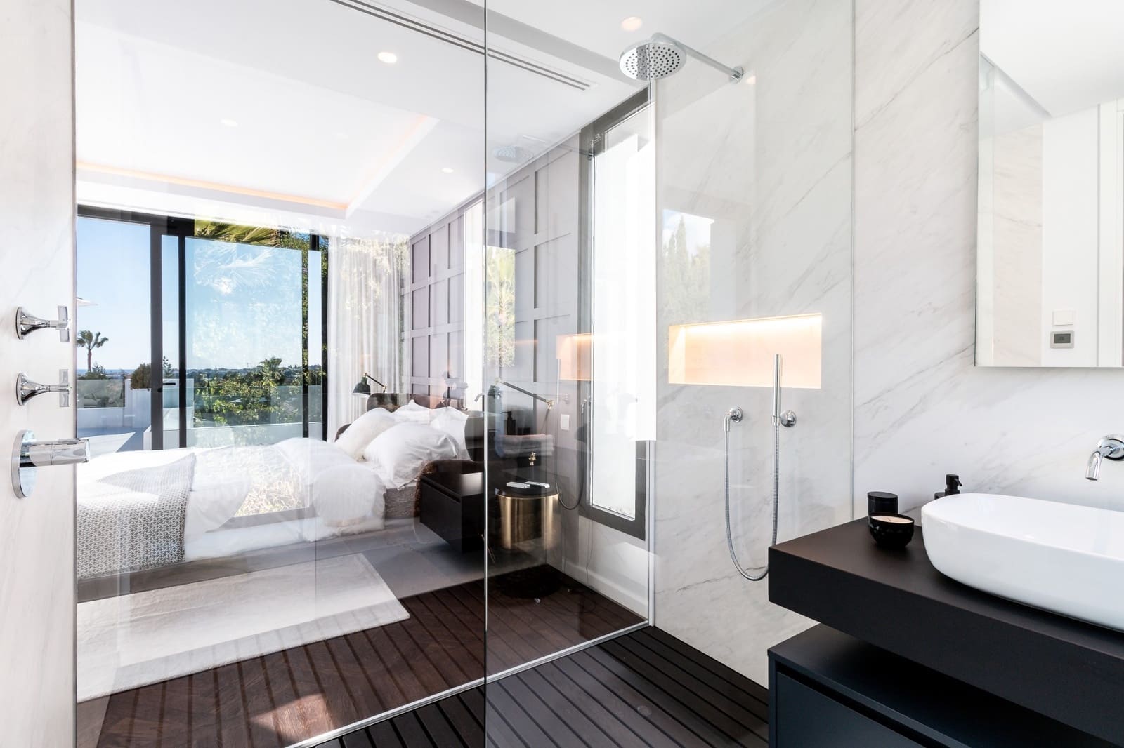 5 soveværelse Villa til salg i Nueva Andalucia med swimmingpool garage - € 3.995.000 (Ref: 9725608)