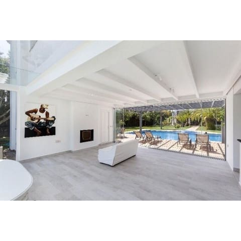 Chalet de 6 habitaciones en Guadalmina Baja, Marbella en venta con piscina garaje - 4.900.000 € (Ref: 9725614)