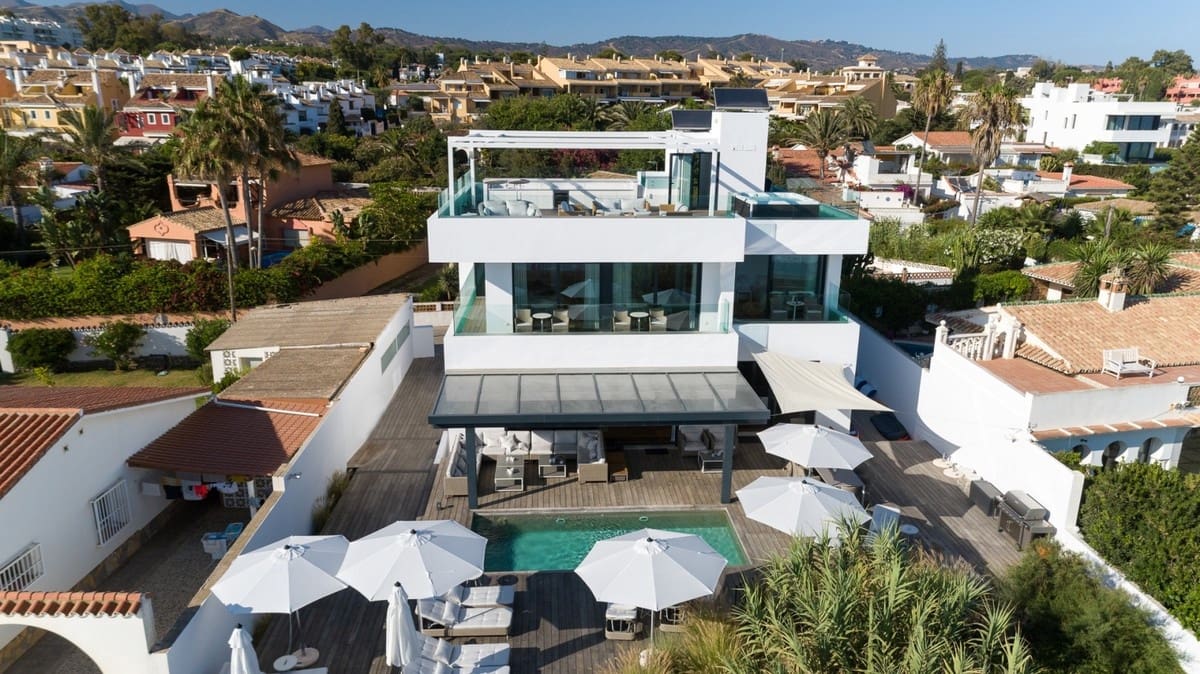6 sypialnia Willa na sprzedaż w Marbella z basenem garażem - 6 500 000 € (Ref: 9725616)