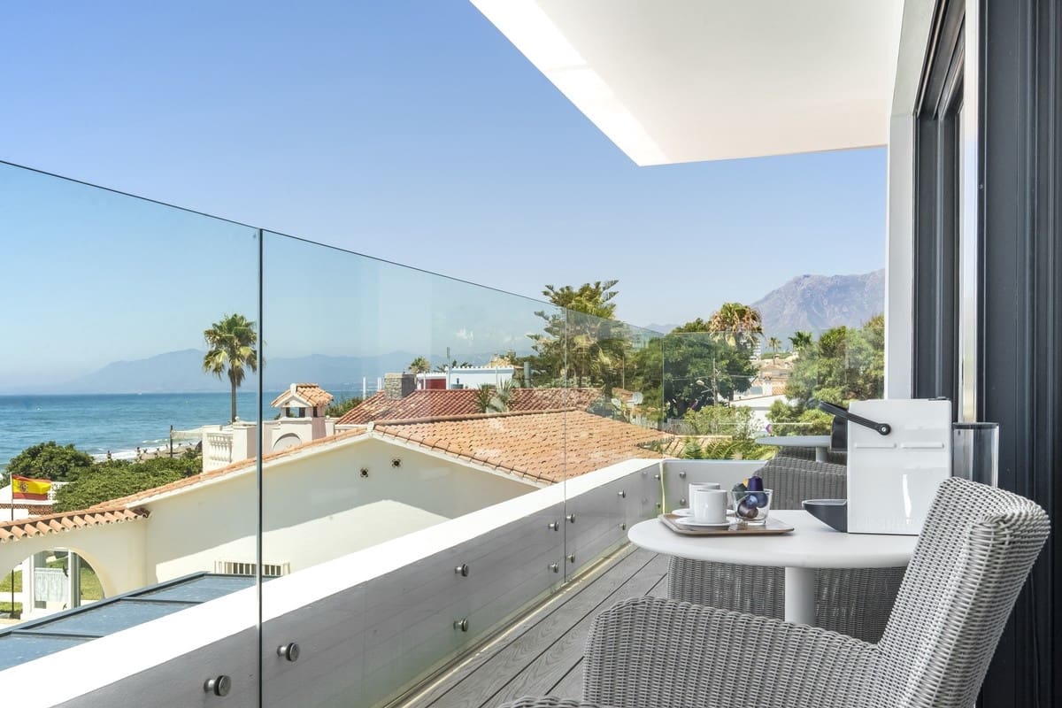 6 sypialnia Willa na sprzedaż w Marbella z basenem garażem - 6 500 000 € (Ref: 9725616)