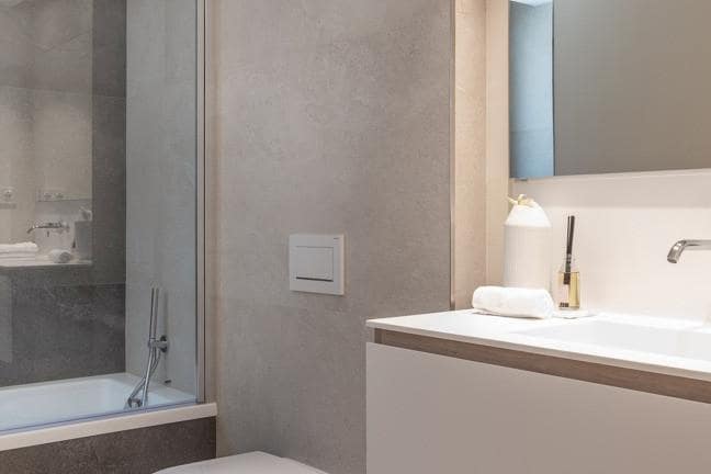 2 slaapkamer Appartement te koop in Marbella met zwembad garage - € 1.150.000 (Ref: 9725632)