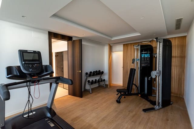 4 slaapkamer Villa te koop in Marbella met zwembad garage - € 2.600.000 (Ref: 9725641)