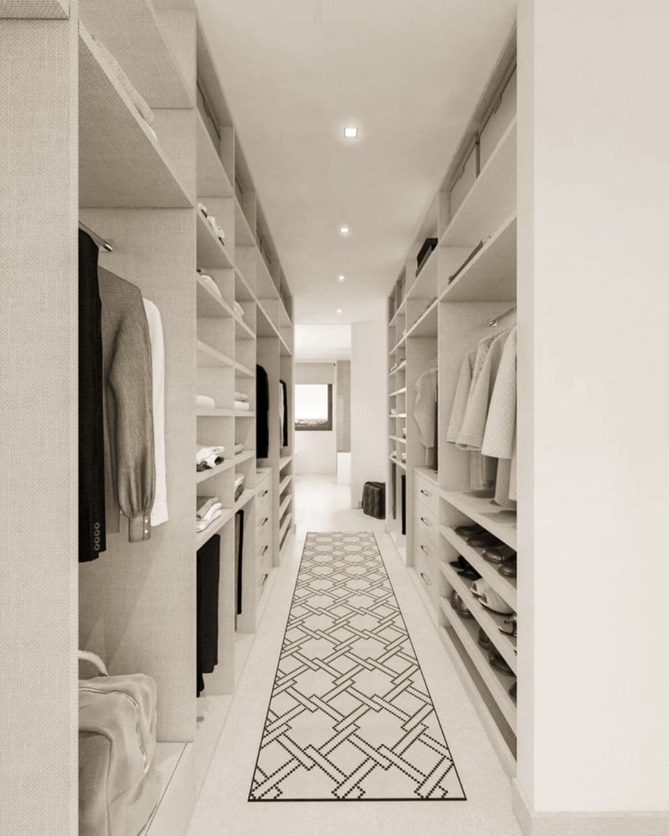 3 bedroom Villa for sale in Estepona with pool garage - € 1,100,000 (Ref: 9725651)