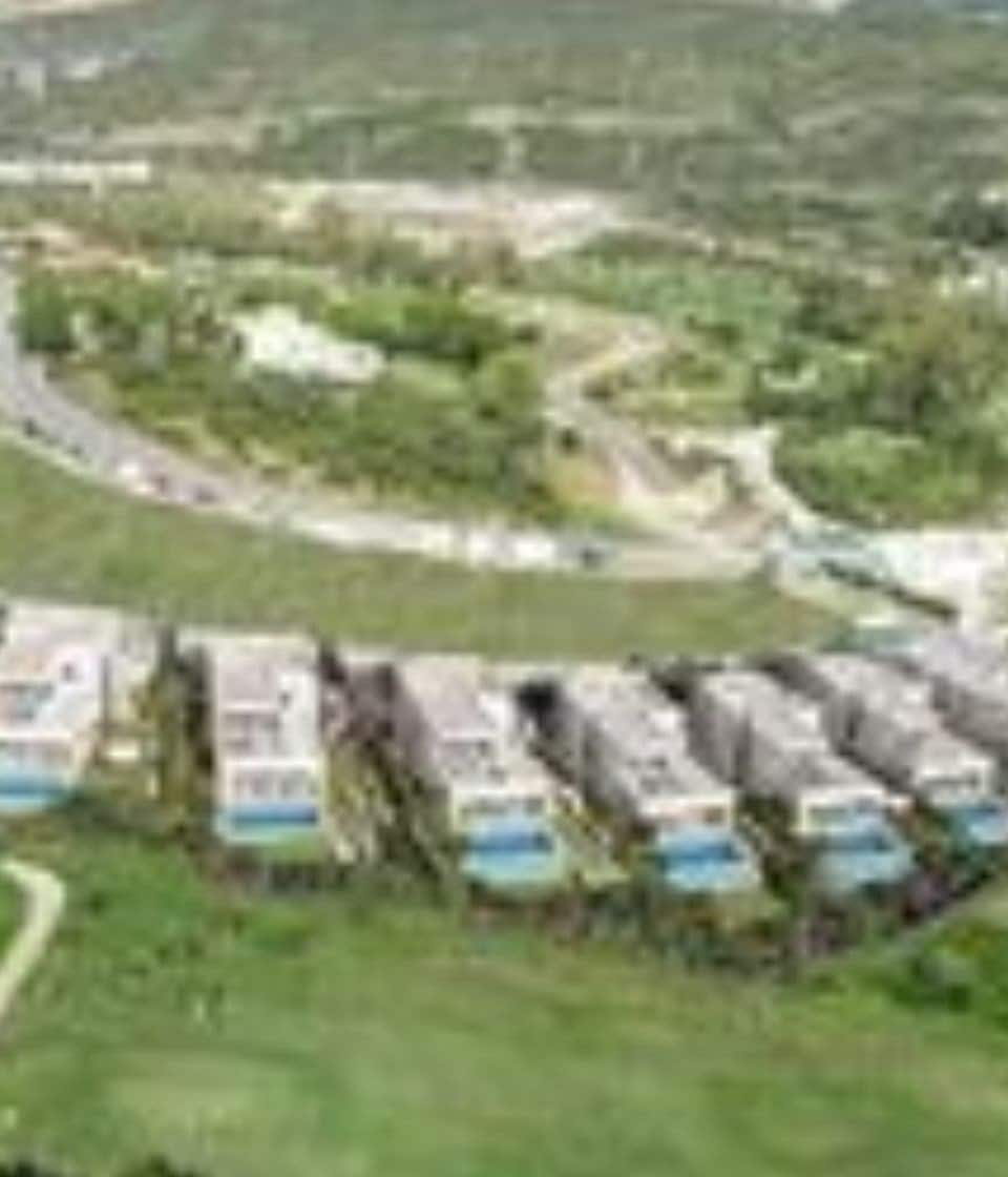 3 bedroom Villa for sale in Estepona with pool garage - € 1,100,000 (Ref: 9725651)