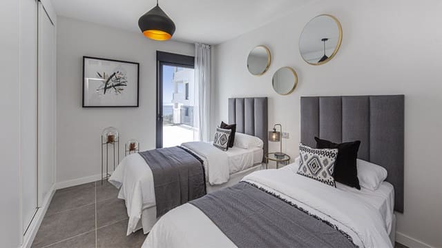 2 slaapkamer Appartement te koop in Manilva met zwembad garage - € 299.000 (Ref: 9725652)